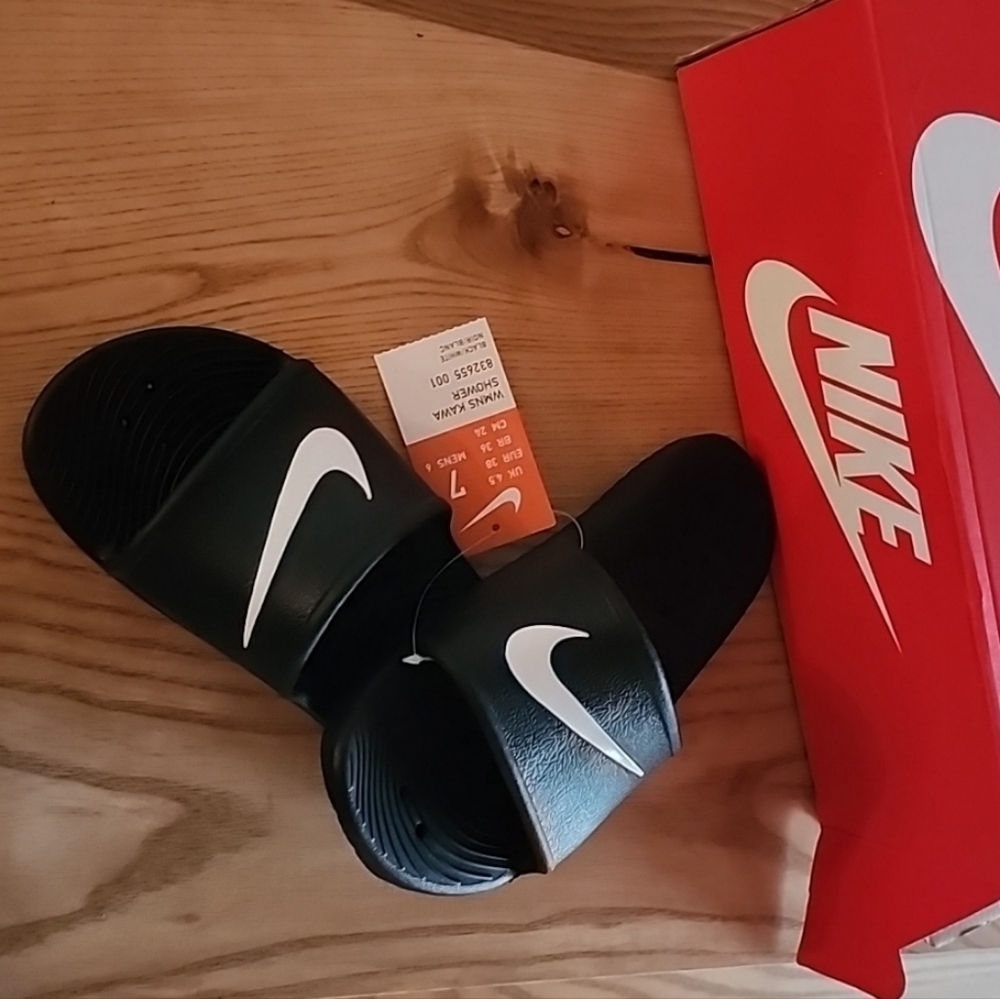 Womens Nike Sandals